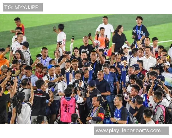 巴乔的足球传奇与人生旅程:从绿茵场到心灵的追求 巴乔的足球传奇与人生旅程:从绿茵场到心灵的追求